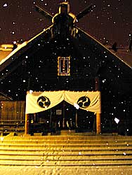 雪舞う富良野神宮